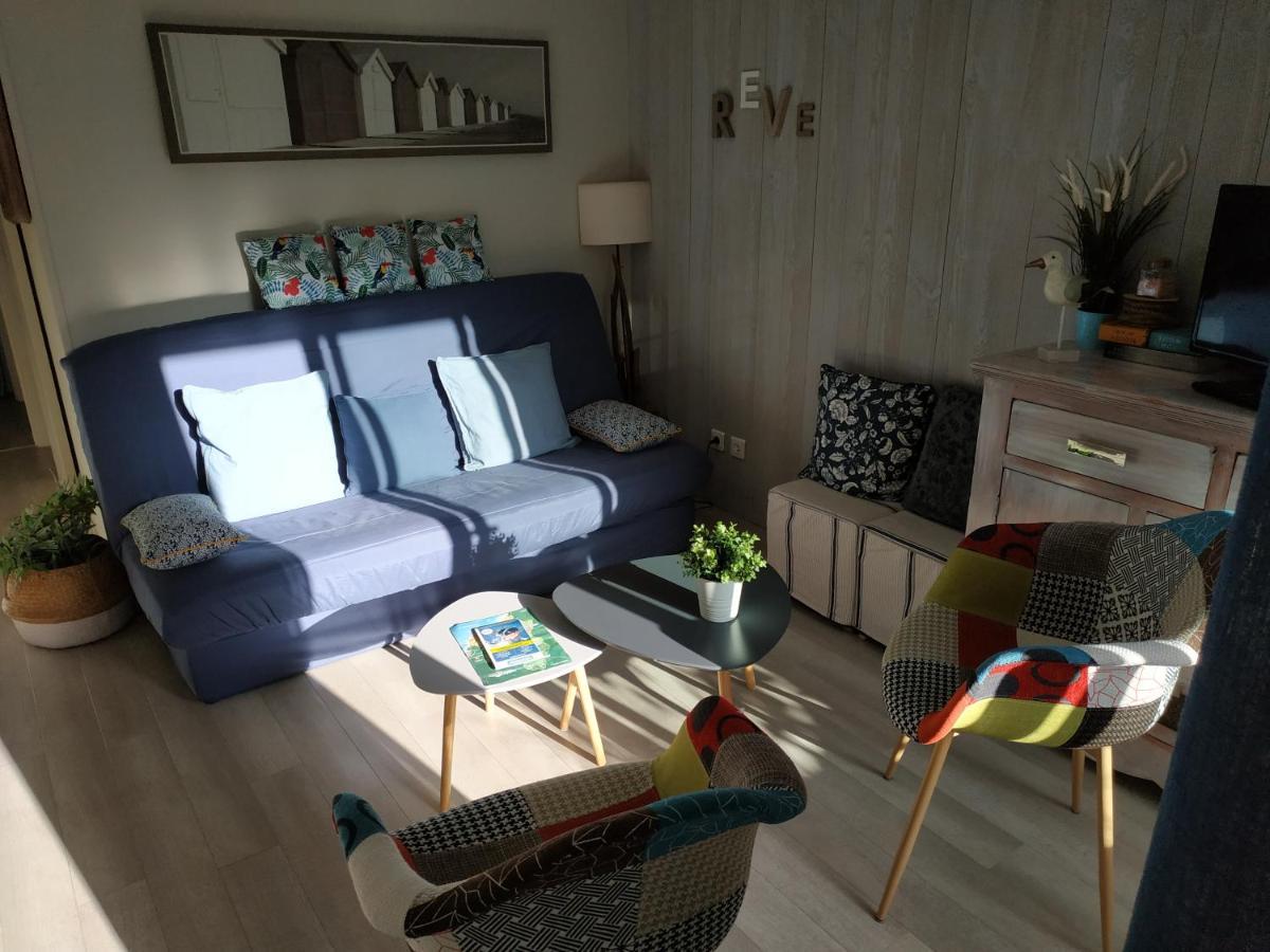 Charmant Appartement A 350M De La Plage Et Du Port Fréjus Kültér fotó